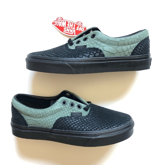 Vans x Harry Potter Era Slytherin Skate Shoe - Picture 2 of 8